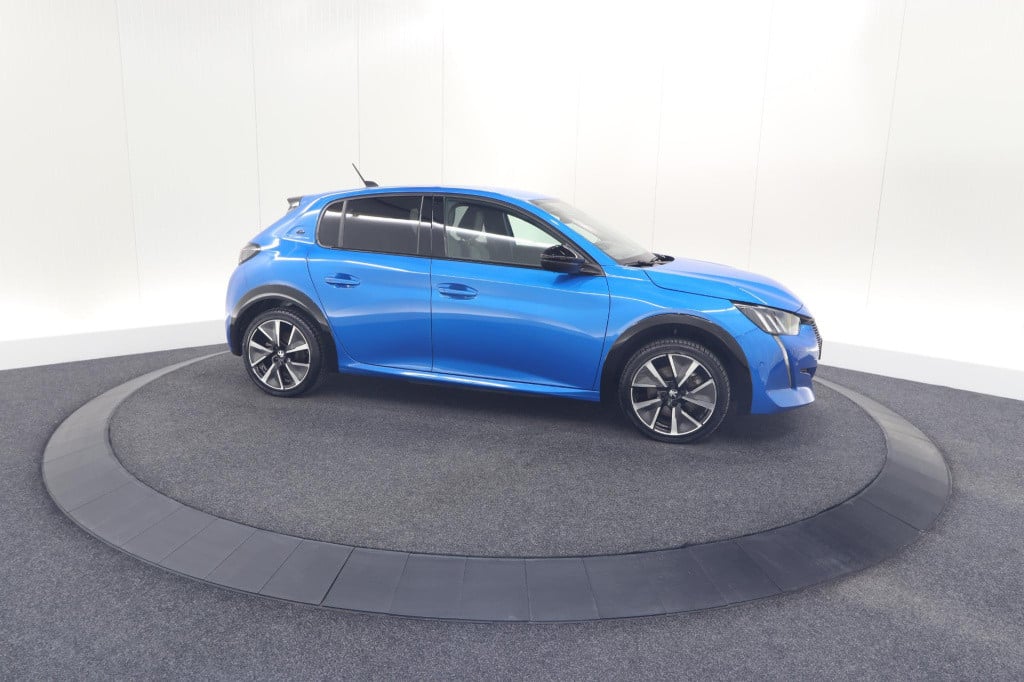Peugeot 208 ev gt pack 50 kwh | camera | adapieve cruise control | stoelver