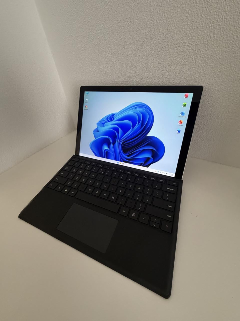 Nette Microsoft Surface Pro