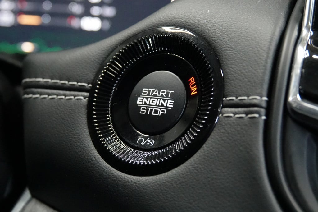 Jeep Compass 4xe 240 | pano | acc | led | 360' camera |