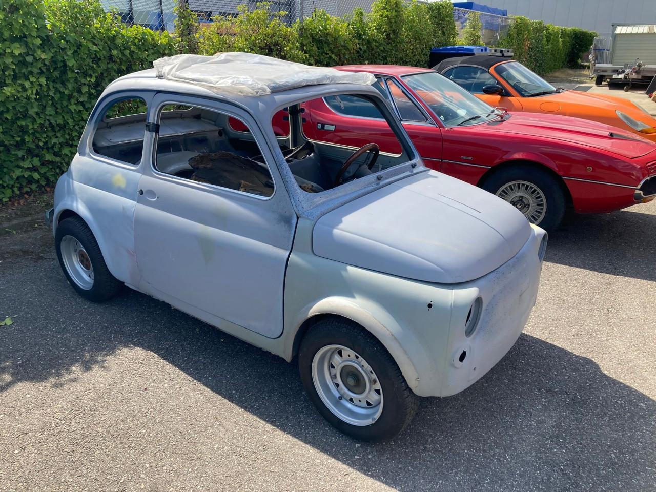 Volledig gerestaureerde Fiat 500 R, b.jr. '75