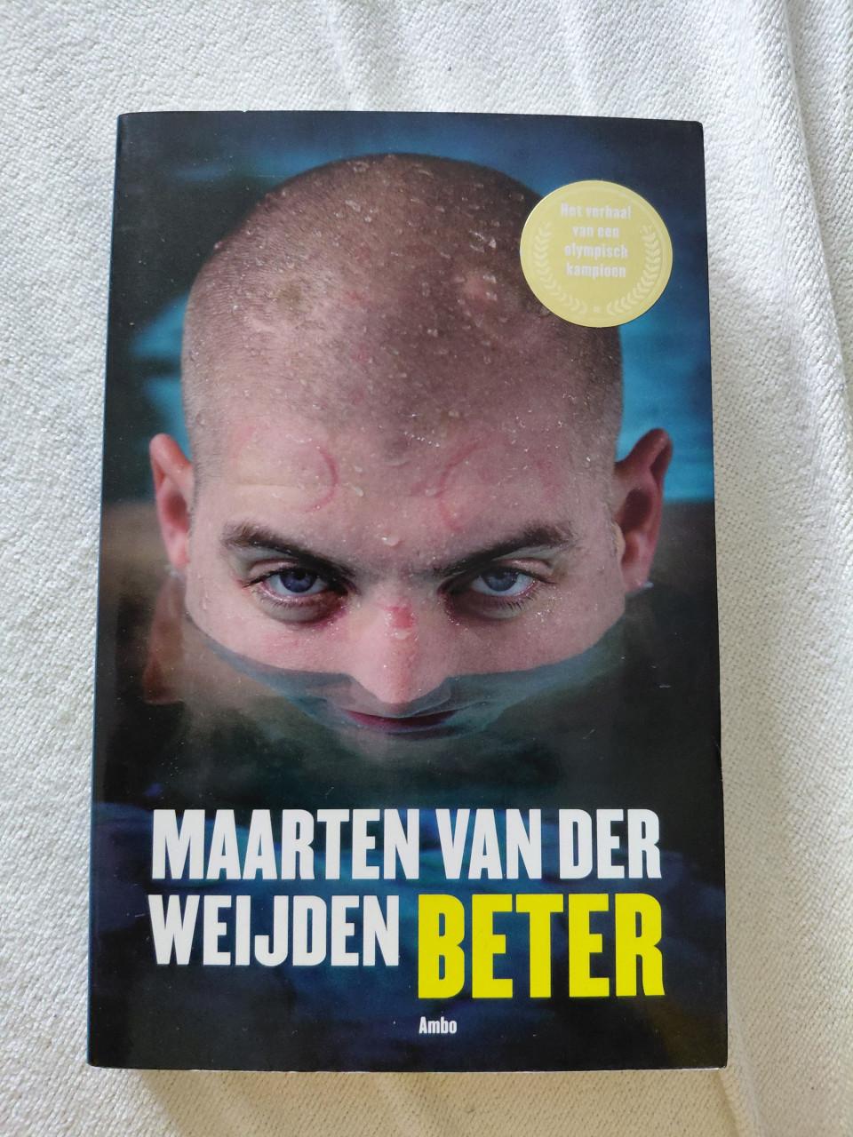 Sportboeken (62 stuks -hele partij 35 euro)