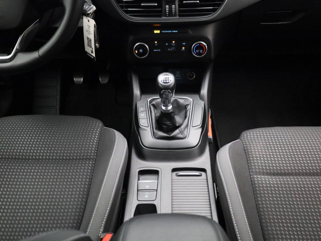 Ford Focus wagon 1.0 ecoboost hybrid connected | navigatie | cruise control