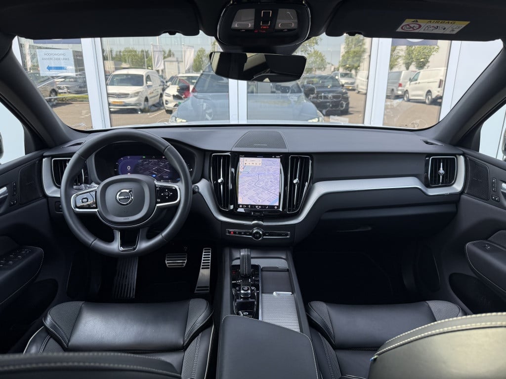 Volvo XC60 t6 340pk recharge r-design| adap.cruise| panodak| 360camera