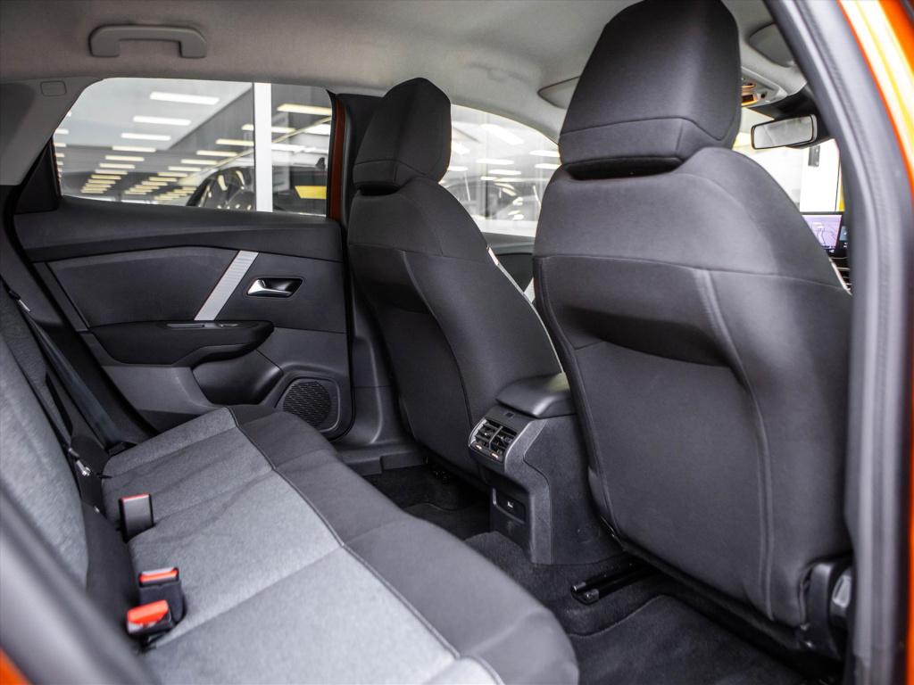 Citroen C4 1.2 puretech 130pk feel automaat | stoelverwarming | navigatie |