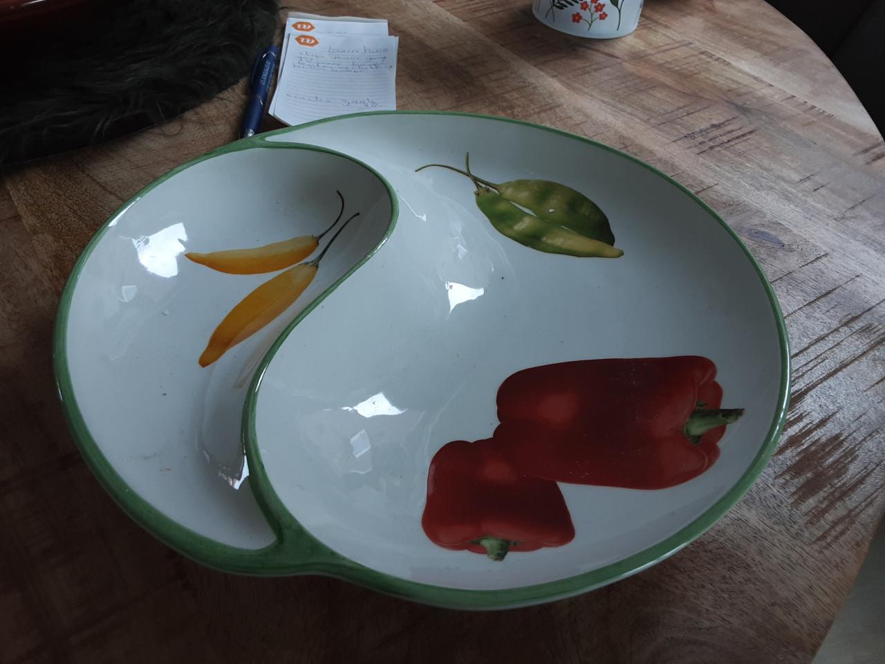 Mooie fruit of opdien schaal