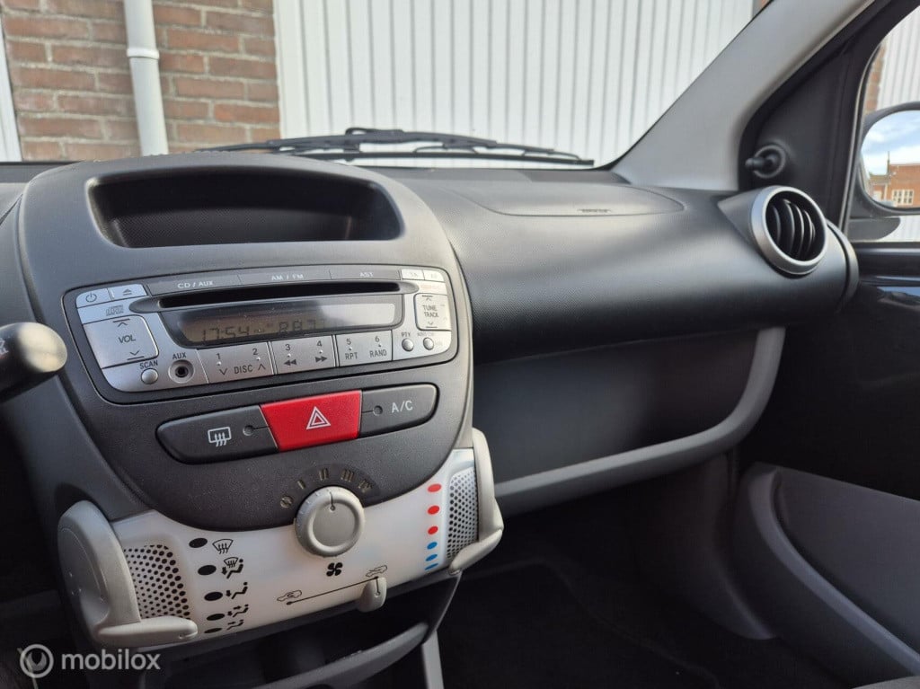 Peugeot 107 1.0-12v xs automaat / 1e eigenaar / origineel nl