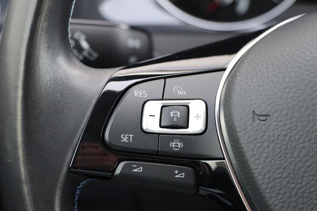 Volkswagen E-golf e-edition | soh 94,3% | navigatie | parkeersensoren | dri