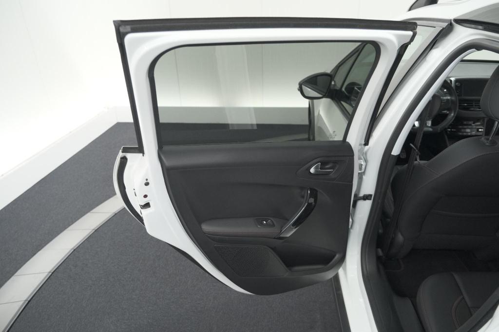 Peugeot 2008 puretech 110 eat6 gt-line | trekhaak | camera | navigatie | pa