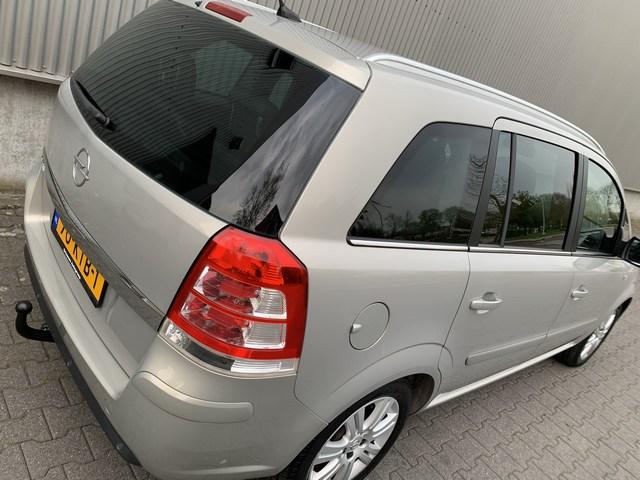 Opel Zafira 1.8 cosmo navi | pdc | cruise | climate control | trekhaak etc.