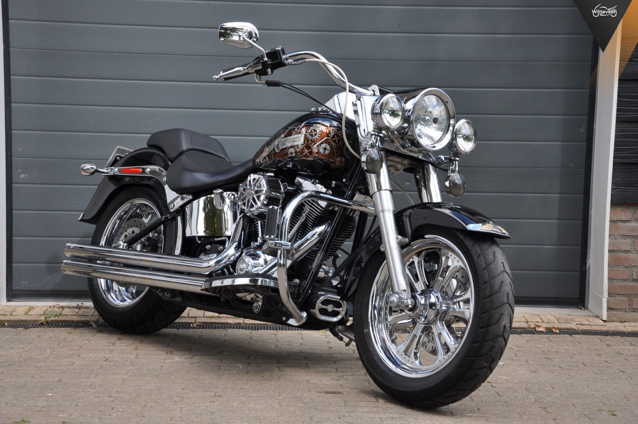 Harley-Davidson FLSTF Fat Boy