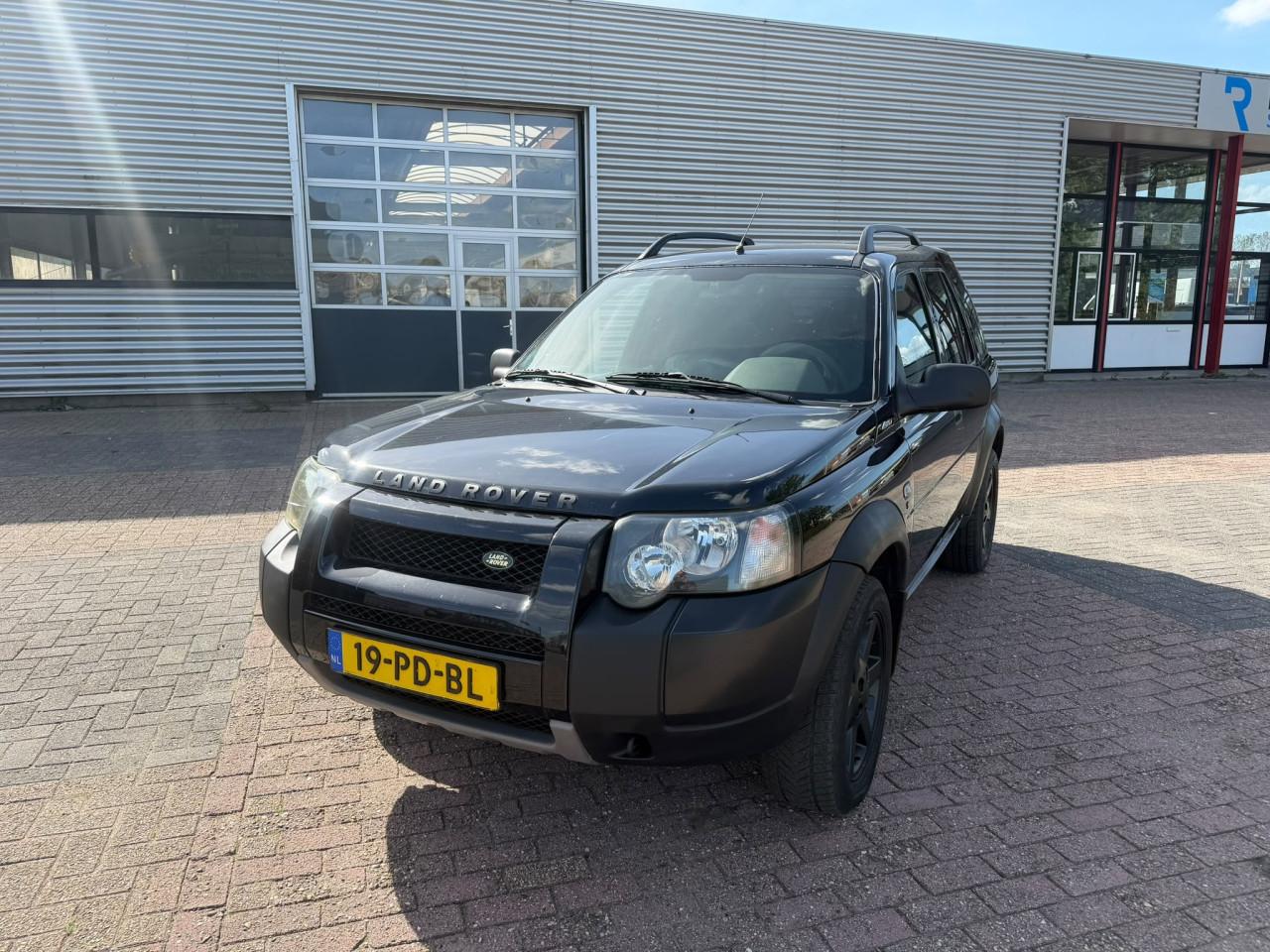 Land rover bj 2004 1600 euro
