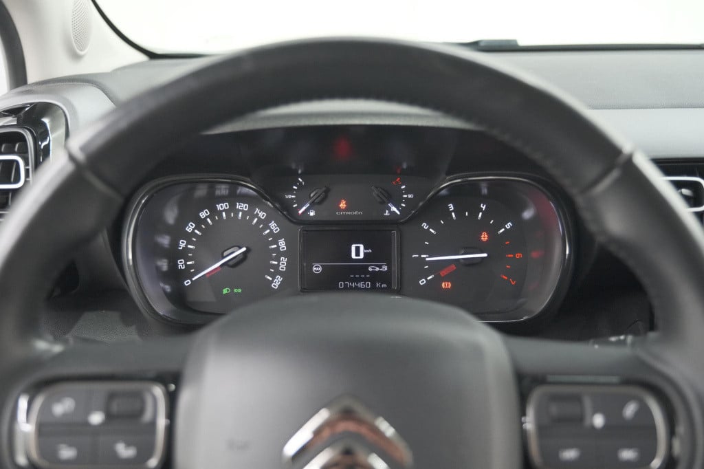 Citroen C3 Aircross puretech 110 feel | navigatie | parkeersensoren | clima