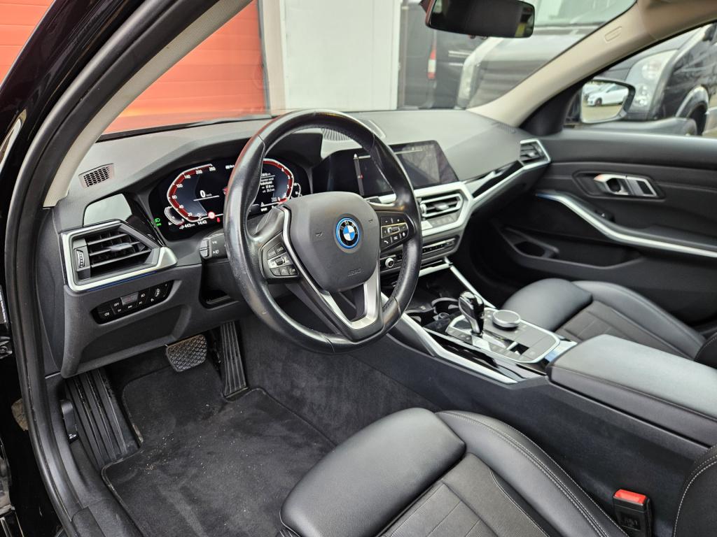 BMW 3-serie touring 320e | acc | pdc | carplay