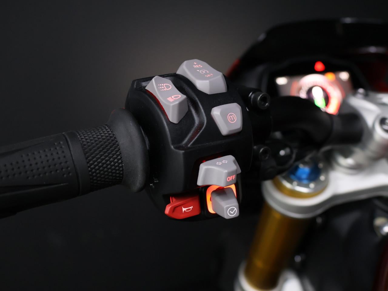 SPEED TRIPLE 1200 RS | Carnival Red