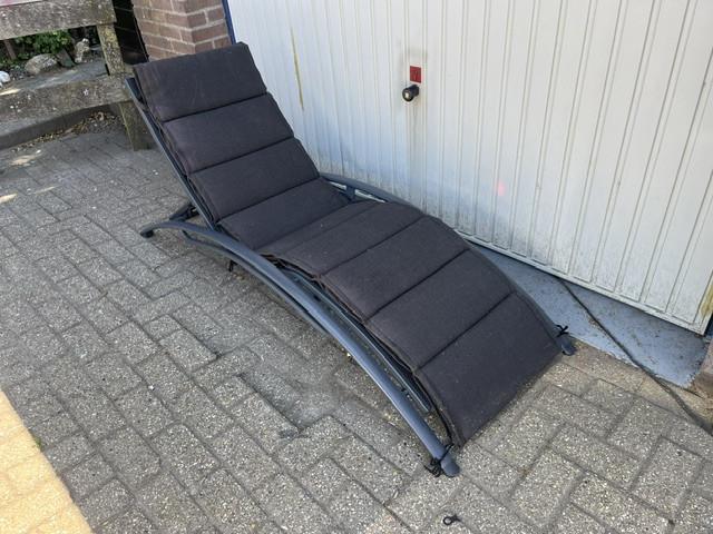 Ligstoel van aluminium