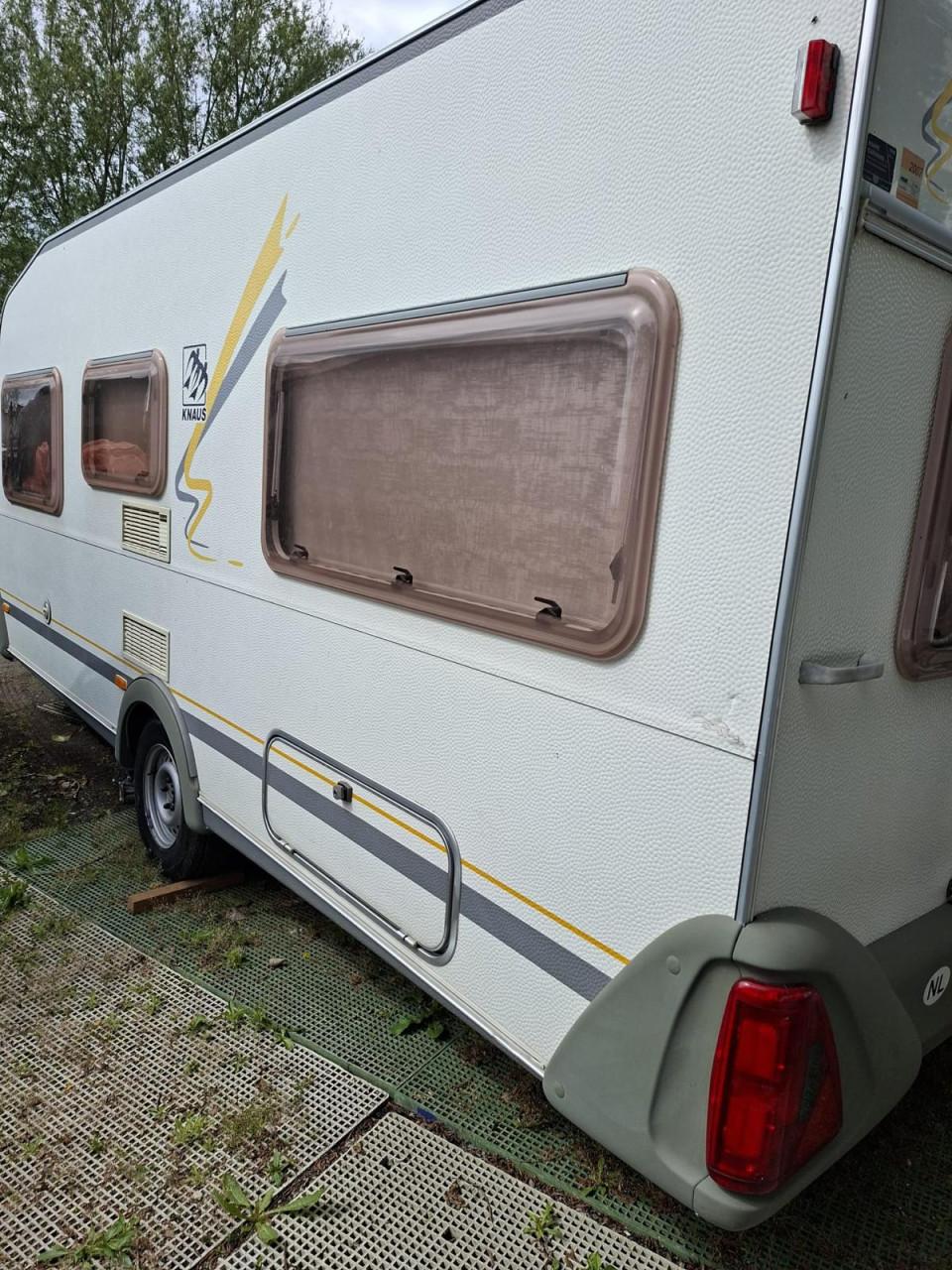 Knaus caravan Sudwind 450 TF 2002
