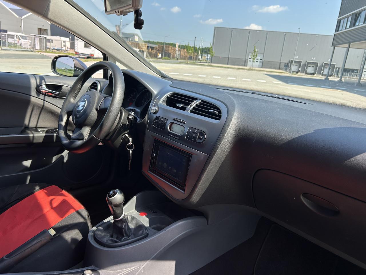Seat Leon 1.8 TFSI 25 Edition |DAKJE|CRUISE CONTR|APK|AIRCO|