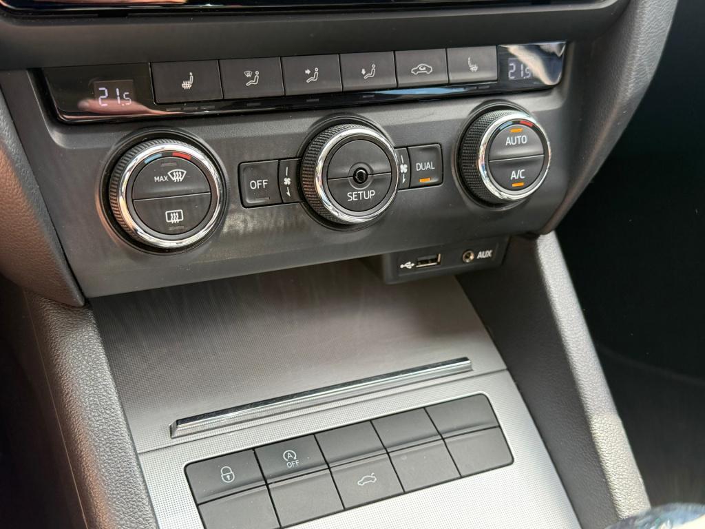 Skoda Octavia combi 1.4 tsi greentech ambition businessline automaat