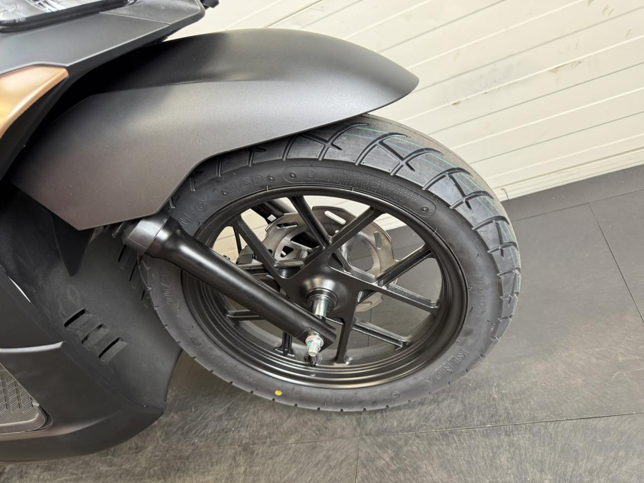 YADEA Velax Elektrische Scooter – Nieuw Model Nu Op Voorraad