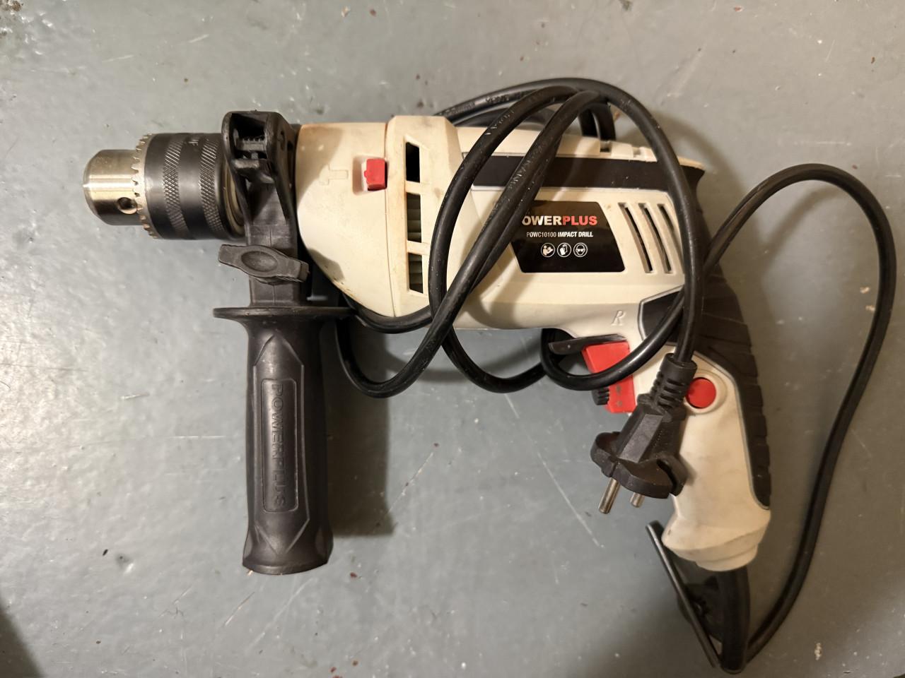 In goede staat boormachine  voor €15