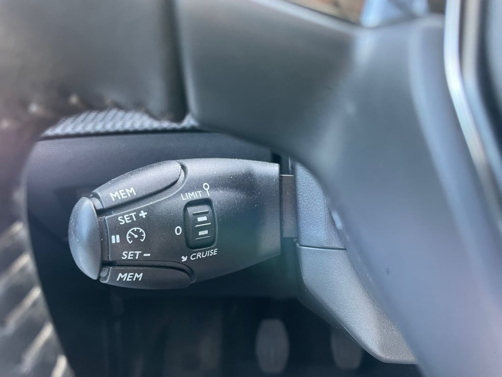Peugeot 208 1.2 puretech allure