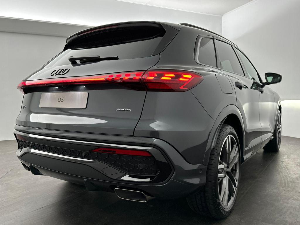 Audi Q5 s edition competition e-hybrid 270 kw / 367 pk suv