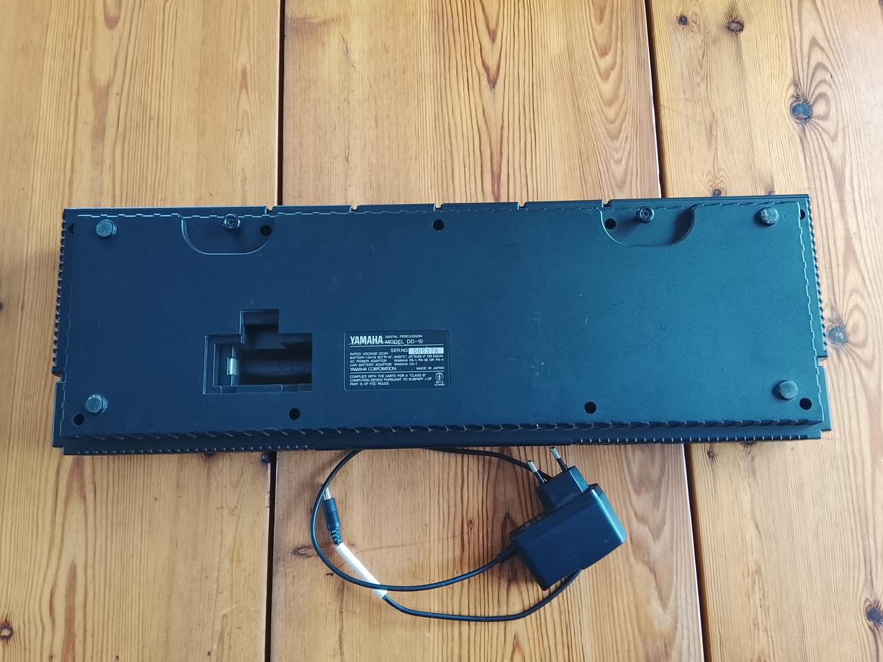 Yamaha DD-10 digitale drumcomputer.