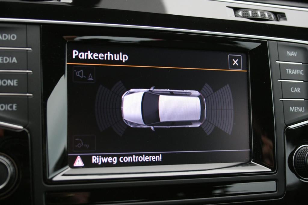 Volkswagen Golf 1.2 tsi highline / afn. trekhaak / navi / cruise / stoelver