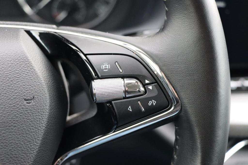 Skoda Octavia combi 1.0 tsi | ambition | 110pk | adaptive | carplay | senso