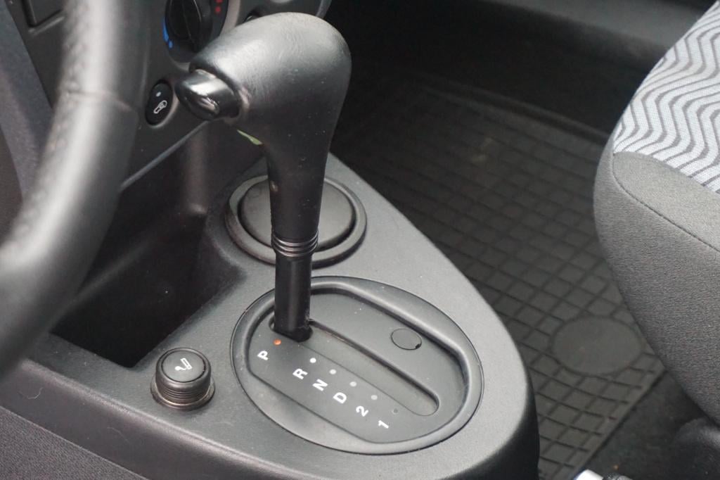 Ford Fusion 1.6-16v futura automaat - airco / navi / cruise / elektr. ramen