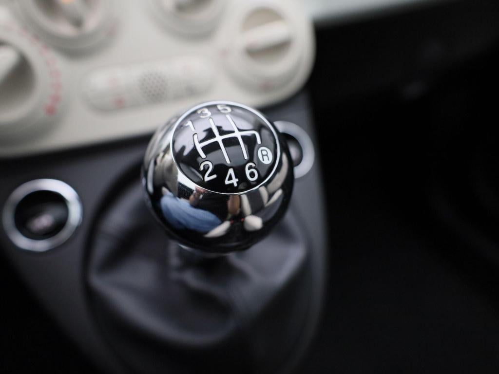 Fiat 500 1.0 hybrid star | panorama dak | dab | lmv | cruise control | airc