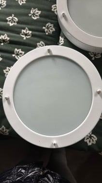Twee plafond lampen