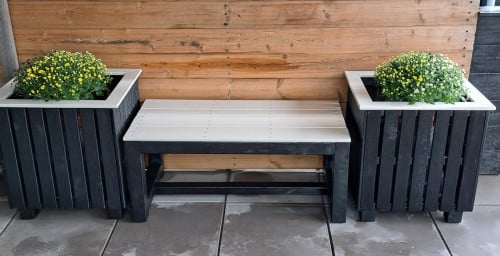 Mooie, stevige tuinbank incl. 2 plantenbakken - strak design