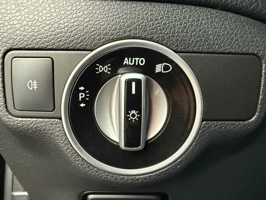 Mercedes-Benz Cla shooting brake 180 lease edition ambition amg