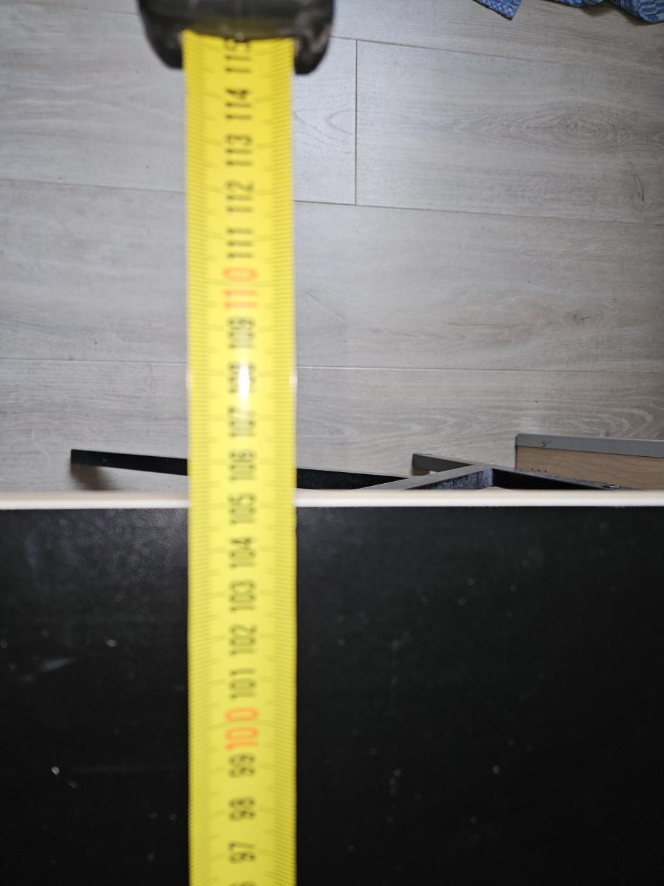 Bureau zwart & stalen frame