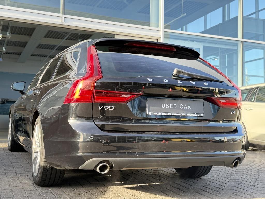 Volvo V90 t4 190pk momentum |adap.cruise| leder | trekhaak | stoel/stuurve