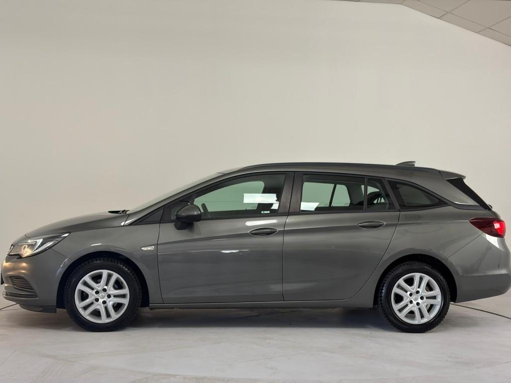 Opel Astra sports tourer 1.0 online ed.