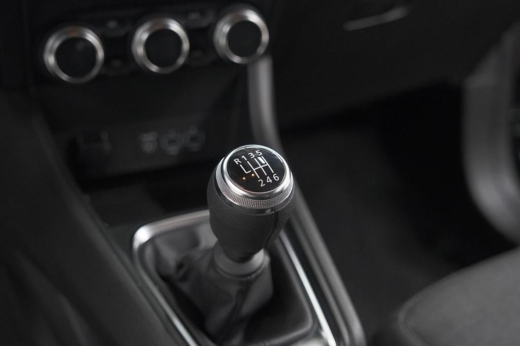 Renault Captur tce 90 business zen | parkeersensoren | stoelverwarming | na