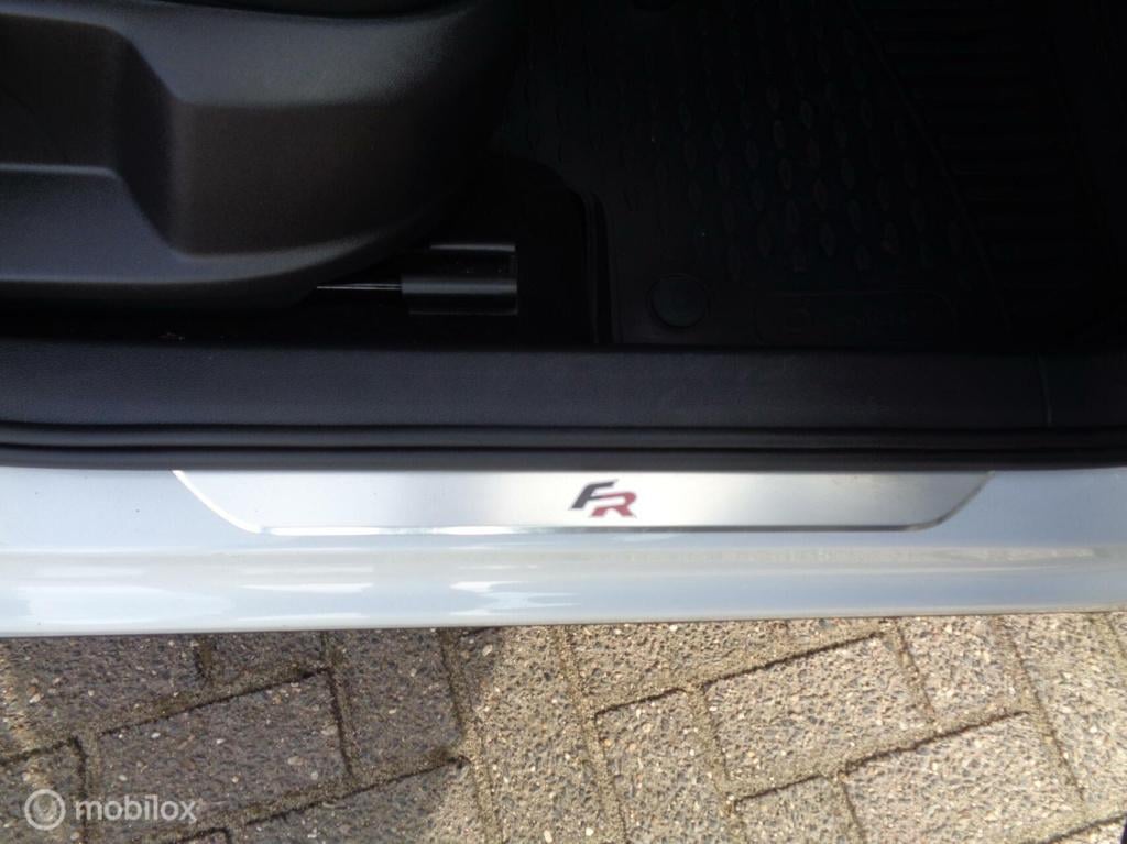 Seat Ateca 1.5 tsi fr/panoramadak/leer/stoelverw/carplay/18''/led/virtual/t