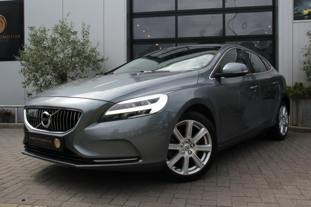 Volvo V40 2.0 t2 inscription - 122pk - leder - 17inch - navi - full led - c