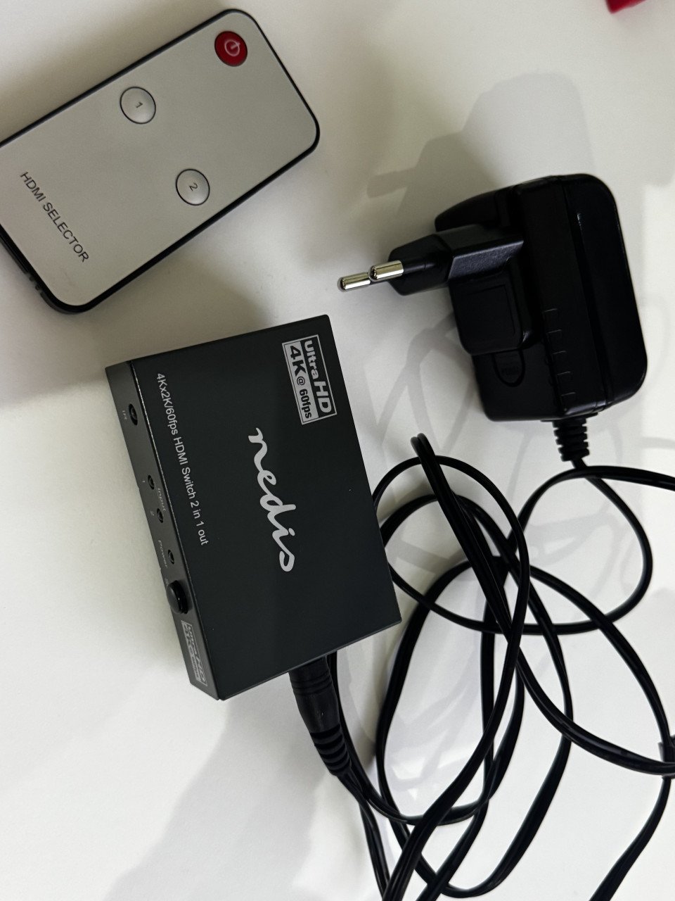Nedis HDMI switch 4K voor gebruik van 2 laptops/pc's  op 1 beeldscherm