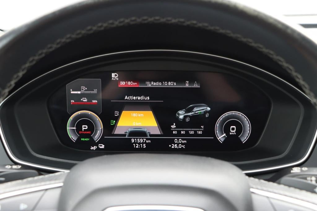 Audi Q5 50 tfsi e quattro s edition competition 300pk s-tronic | pano | luc