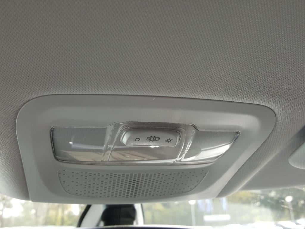 Peugeot 2008 1.2 130pk signature apple carplay & android auto | navigatie t