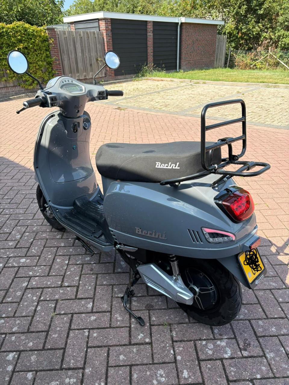 Berini scooter - grijs, elektrisch