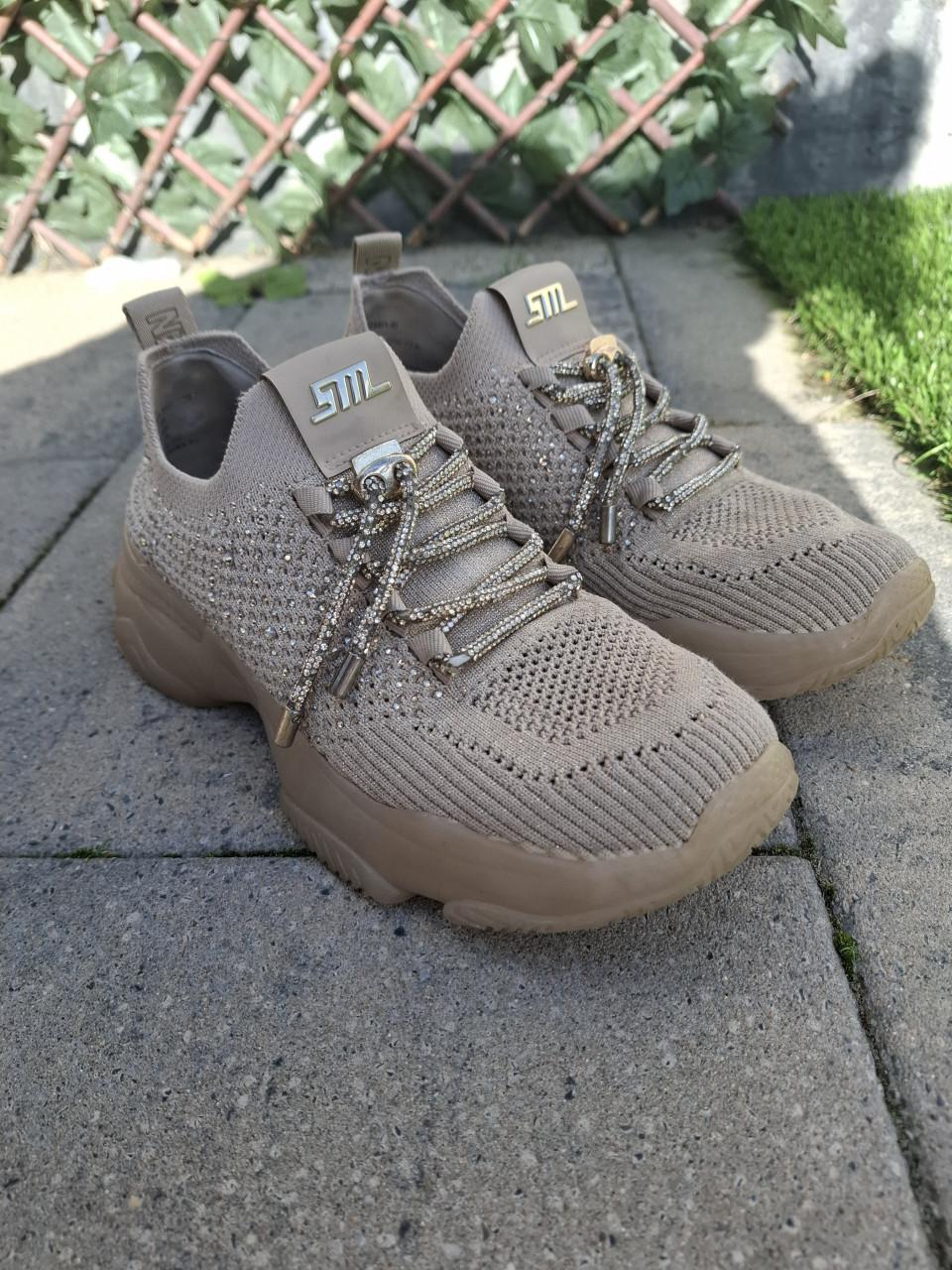 Steve madden sneakers