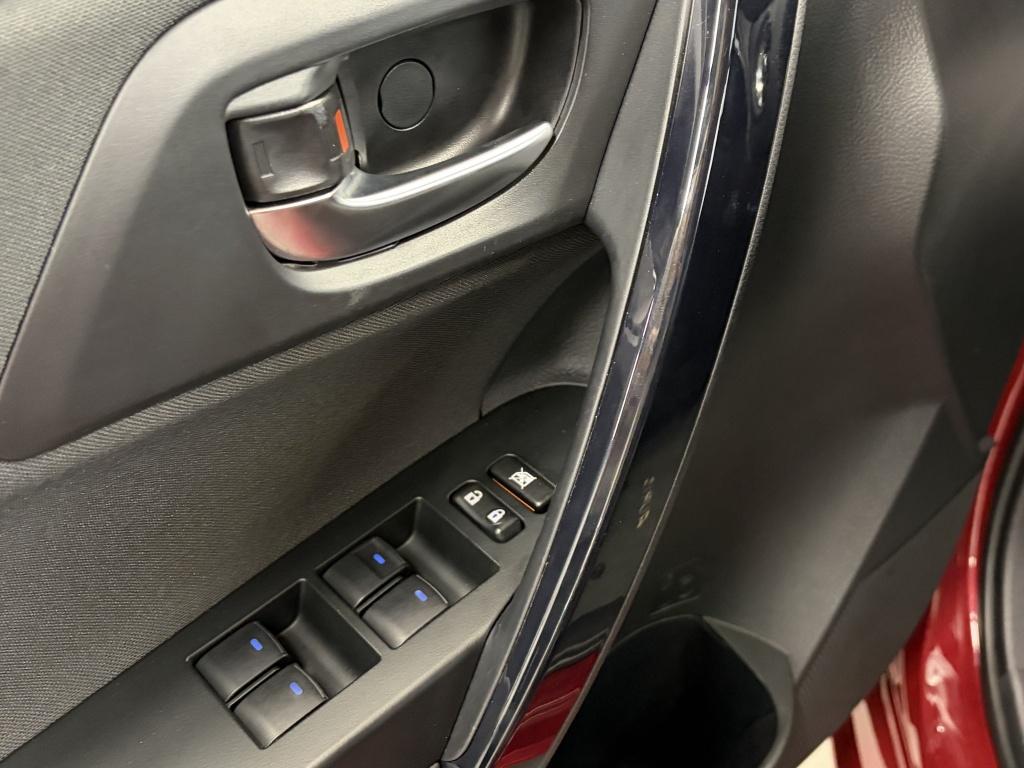 Toyota Auris 1.2t volcano edition