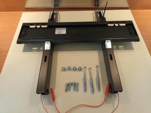 Platte Vogels TV beugel voor tv's van 22 tot en met 43 inch