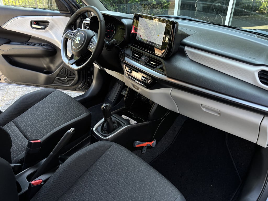 Suzuki Swift 1.2 style smart hybrid