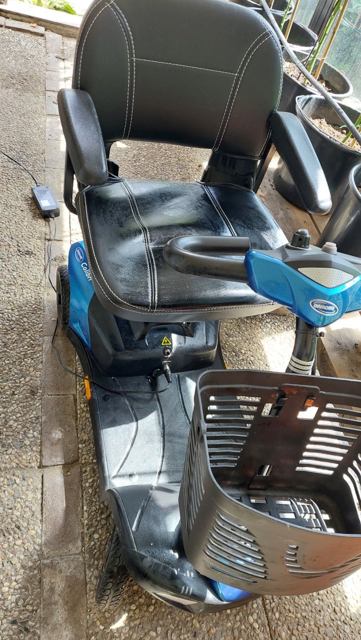 Opvouwbare scootmobiel voor binnen, buiten en op reis