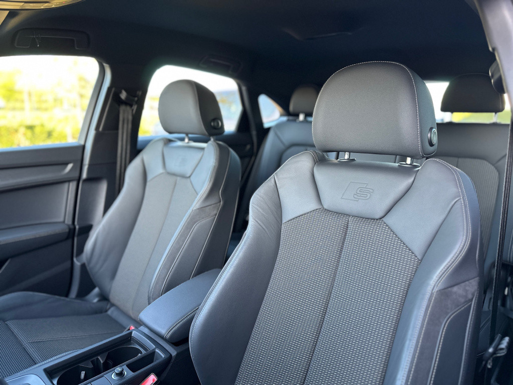 Audi Q3 sportback 45 tfsie s-line | keyless | dode hoek | adapt. cruise | e